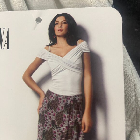 Donna Cross Front Off the Shoulder Slim Fit Ivory Tank Top Size M - Picture 5 of 5